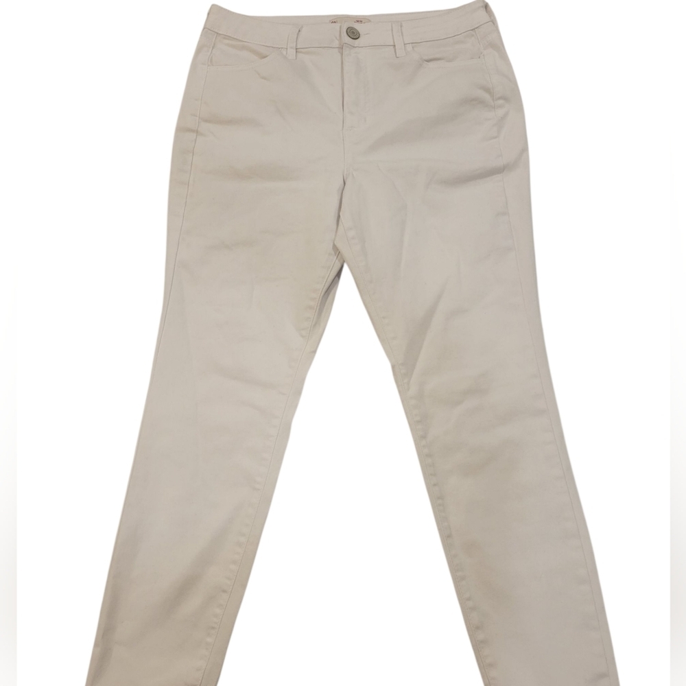SO Women's Straight Leg White Jeans